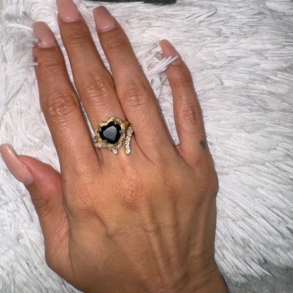 LOGAN HOLLOWELL ONE OF A KIND QUEEN RING ONYX HEART - Picture 12 of 13